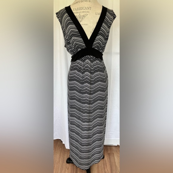 Enfocus Studio Womens Empire Waist Maxi Dress in Black/White Chevron Sz 18W - Picture 1 of 7